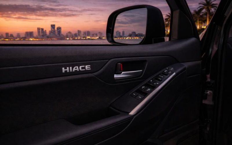 Toyota Hiace (1)